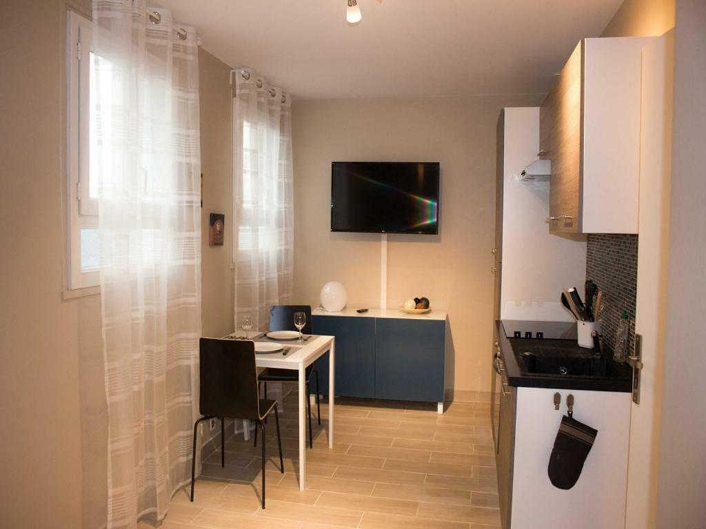 Apartamento estudio de 20 m² en Fontainebleau, con 1 baño privado. Exterior foto